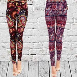 2 Pair of Extra Soft Leggings. Paisley and Aztec Floral Size Med Large
